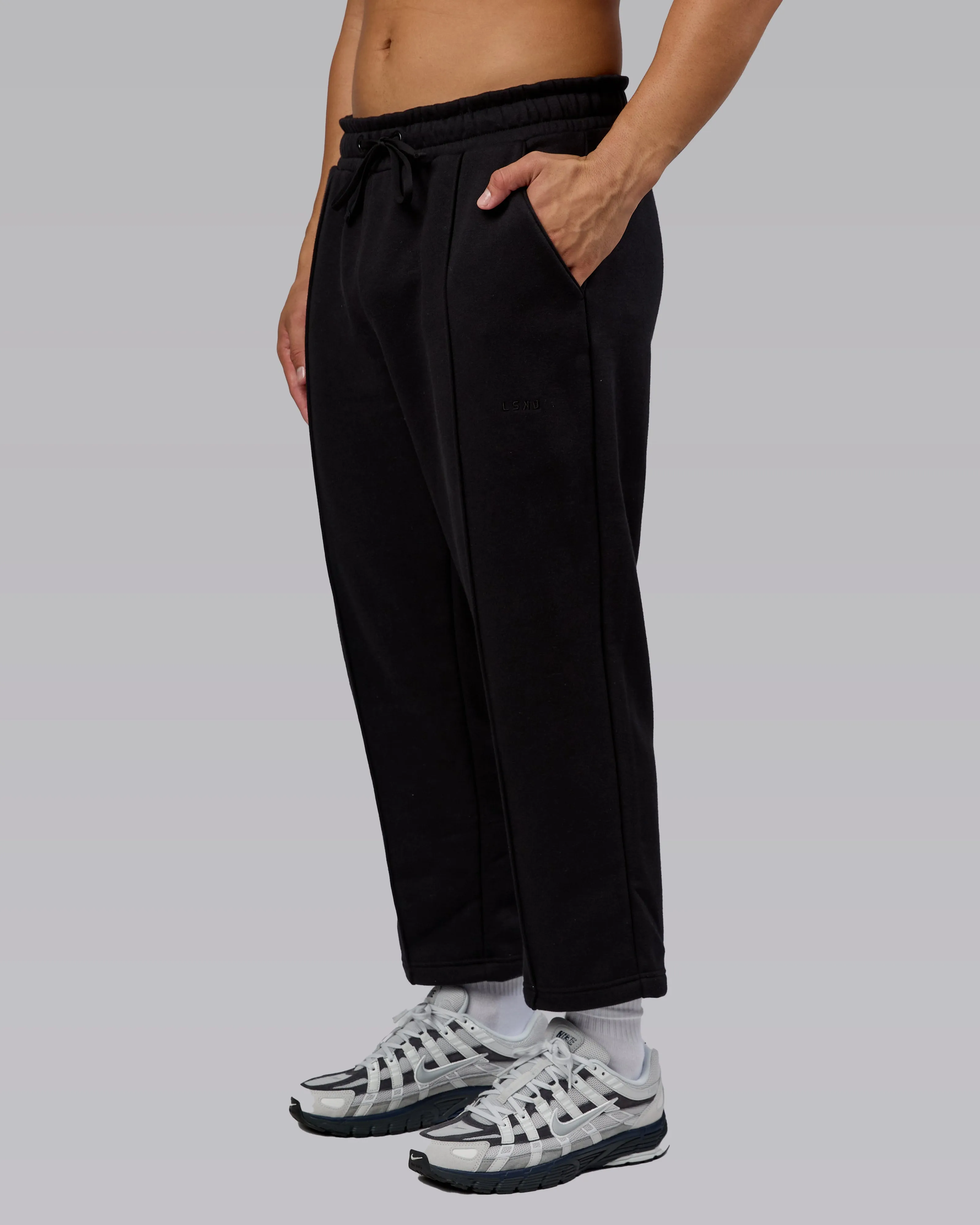 Urban Cropped Jogger - Black