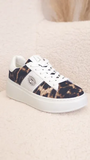 Wanted Wild Side Eye Runner