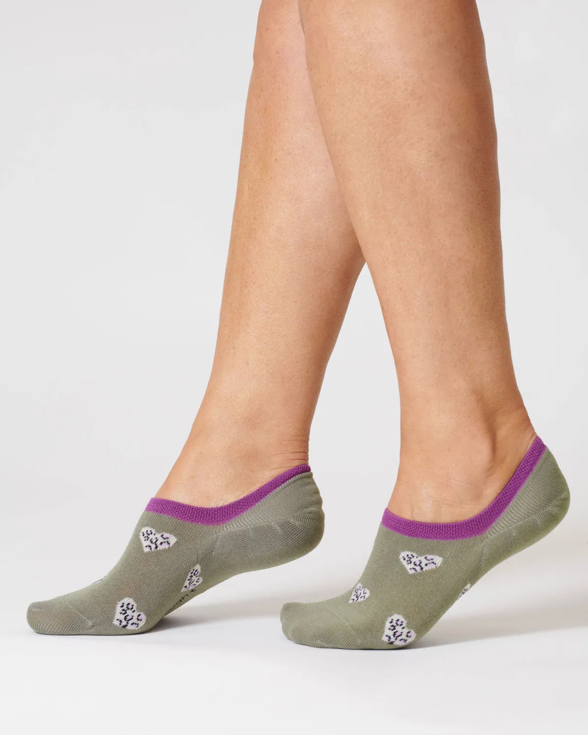 Womens Animal Print Heart Organic Cotton No Show Socks - Olive Green